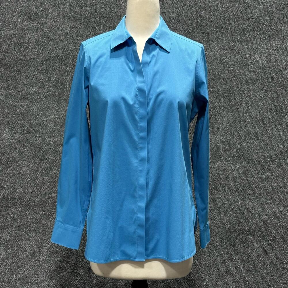 Foxcroft Shirt Womens 6 Blue Non Iron Stretch Button Front Long Sleeve Collared